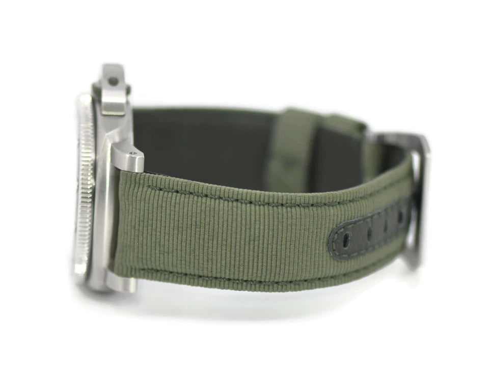 Panerai Submersible Stainless Steel Watch PAM01287