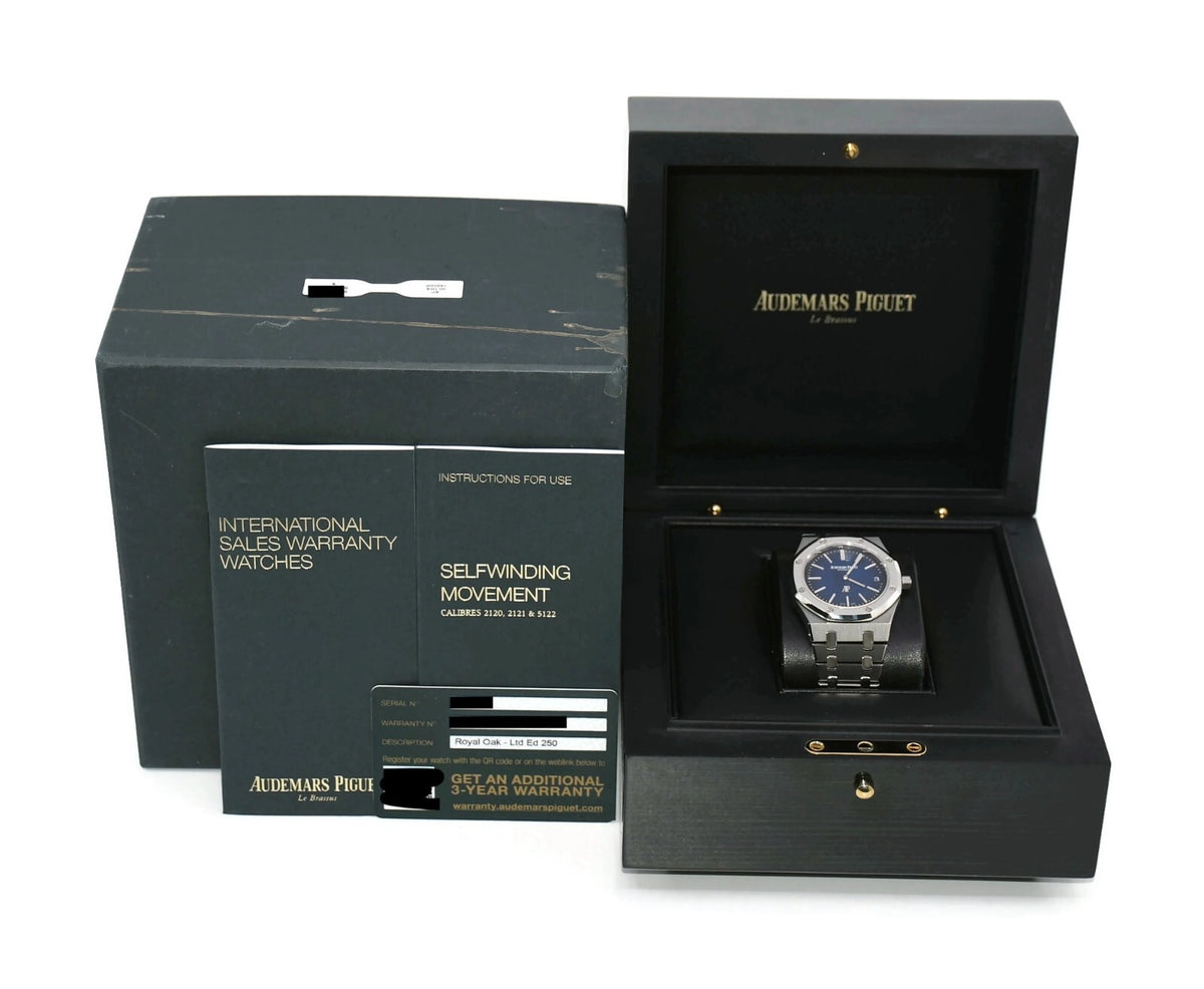 Audemars Piguet Royal Oak Jumbo Platinum/Titanium Watch 15202IP