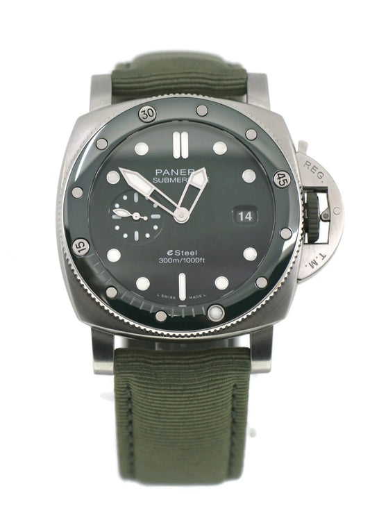 Panerai Submersible Stainless Steel Watch PAM01287
